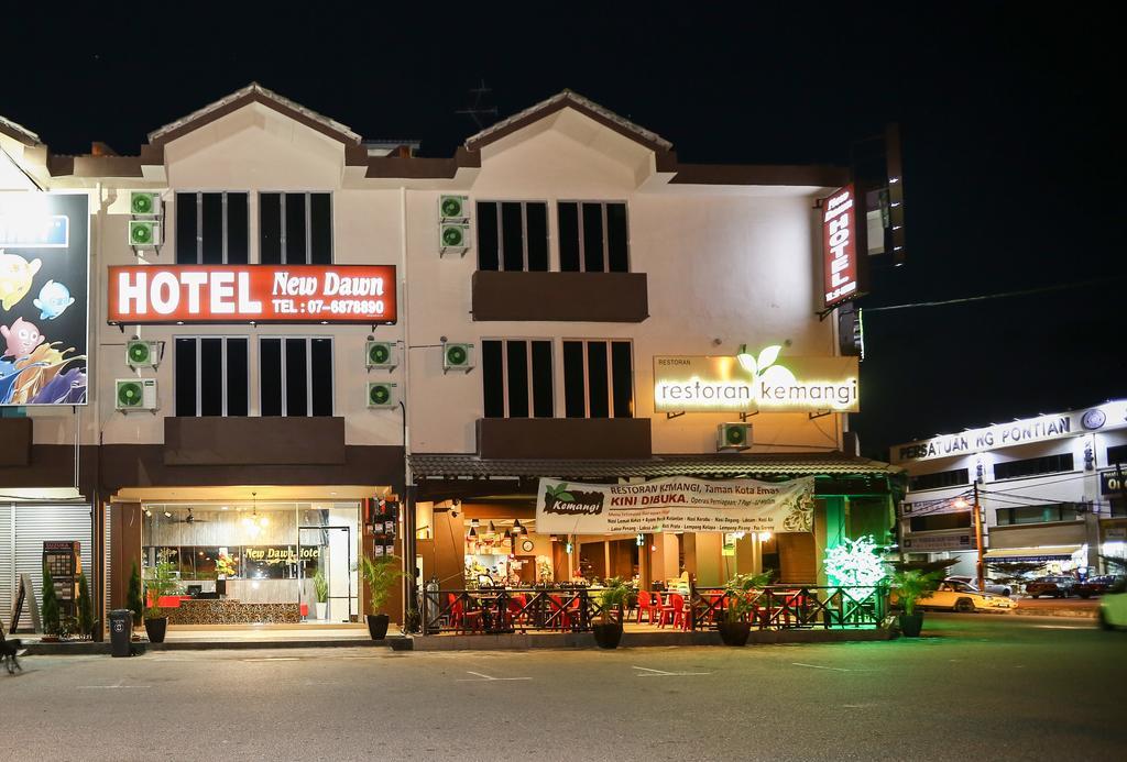 New Dawn Hotel Pontian Sdn Bhd Pontian Kecil Exterior foto